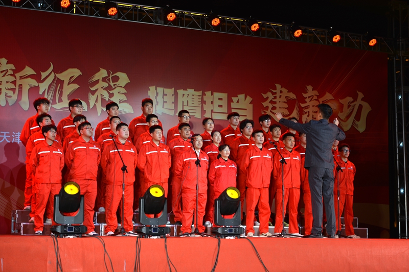 合唱《我为祖国献石油》_副本.jpg