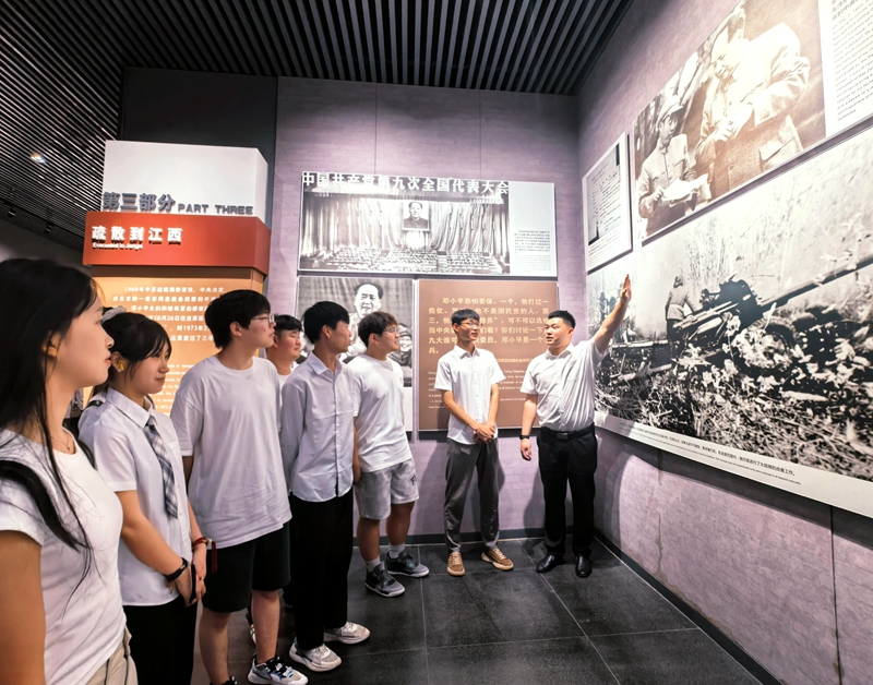 八一2.jpg