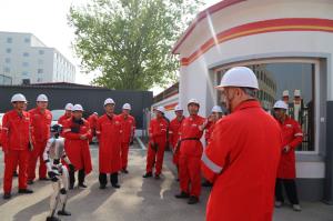 天津石油职院实地推动AI赋能油田智能化巡检项目